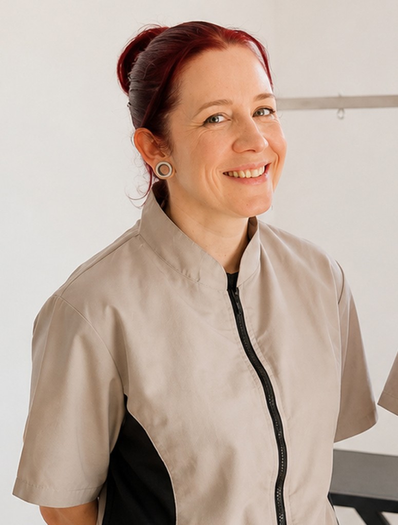 Lorraine, professional dog groomer at Hound Pet Salon, Kimberley